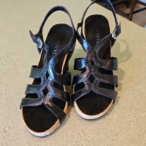 AEROSOLES Black Strappy Sandals with Slingback